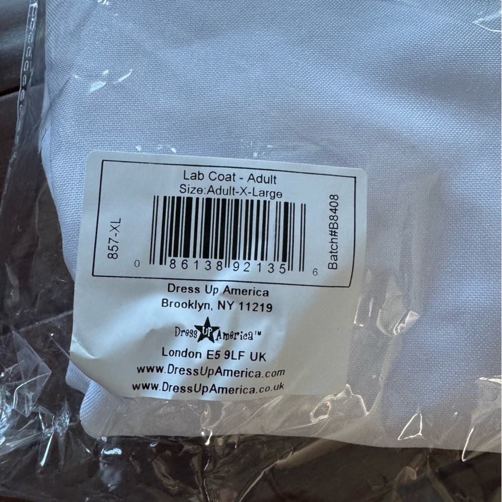 🎃White Button-Up Lab Coat - Picture 3 of 5